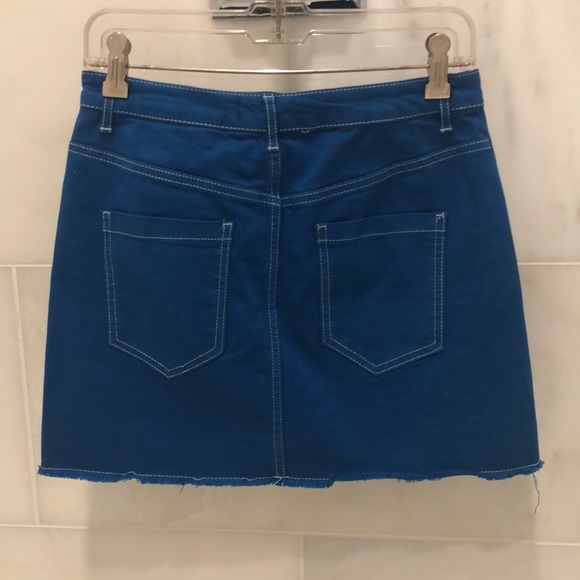 ✨Berska Blue Mini Skirt✨ - Picture 3 of 4